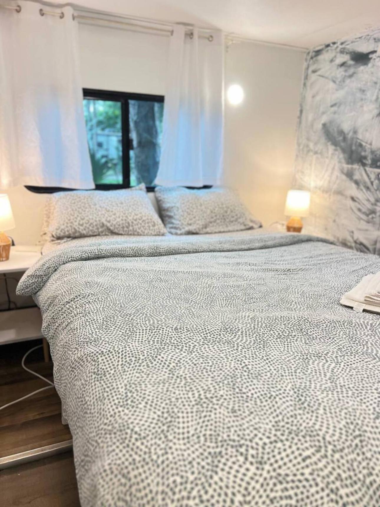 Social Distanсing Approved Nature Getaway! Naples Room photo